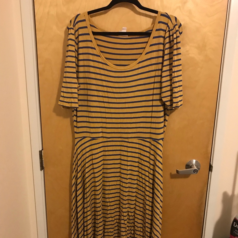 Lularoe Nicole Dress